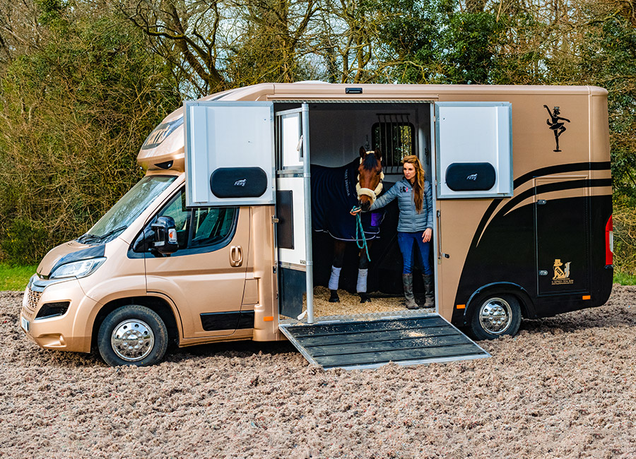 About Foxy Horseboxes